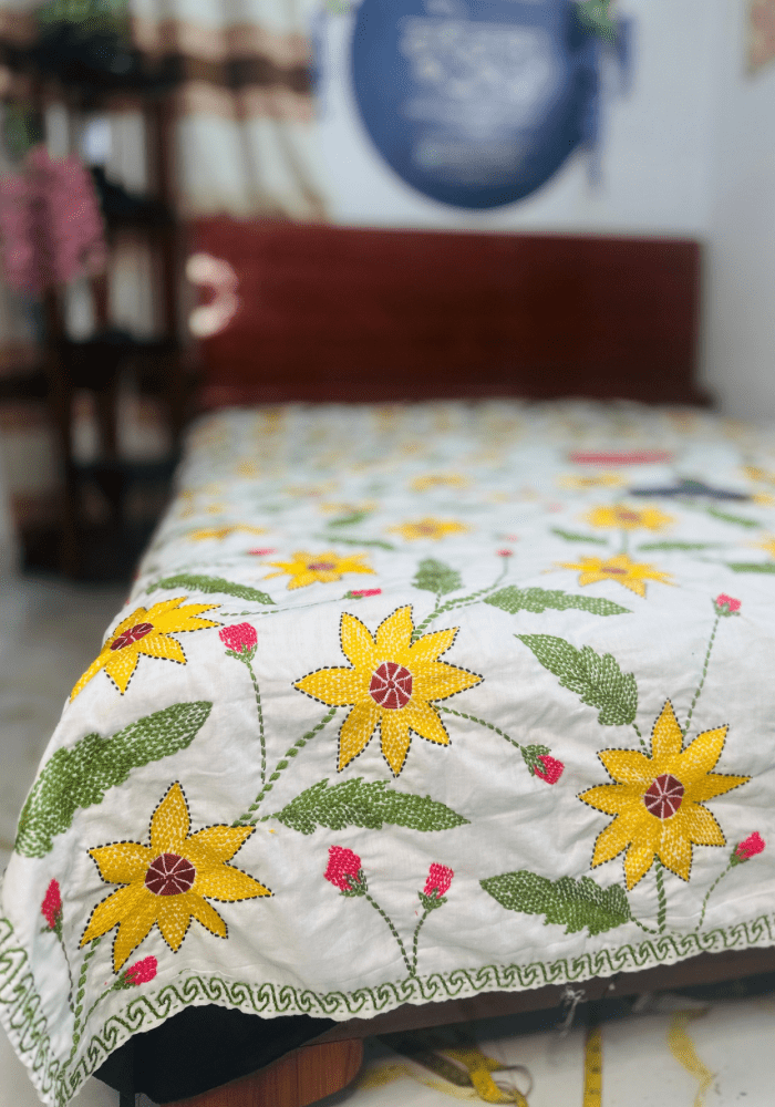 🌼 সম্পূর্ণ হাতে তৈরি হস্তশিল্প — শুধুমাত্র Booking Order এ নেওয়া হচ্ছে 🌼
