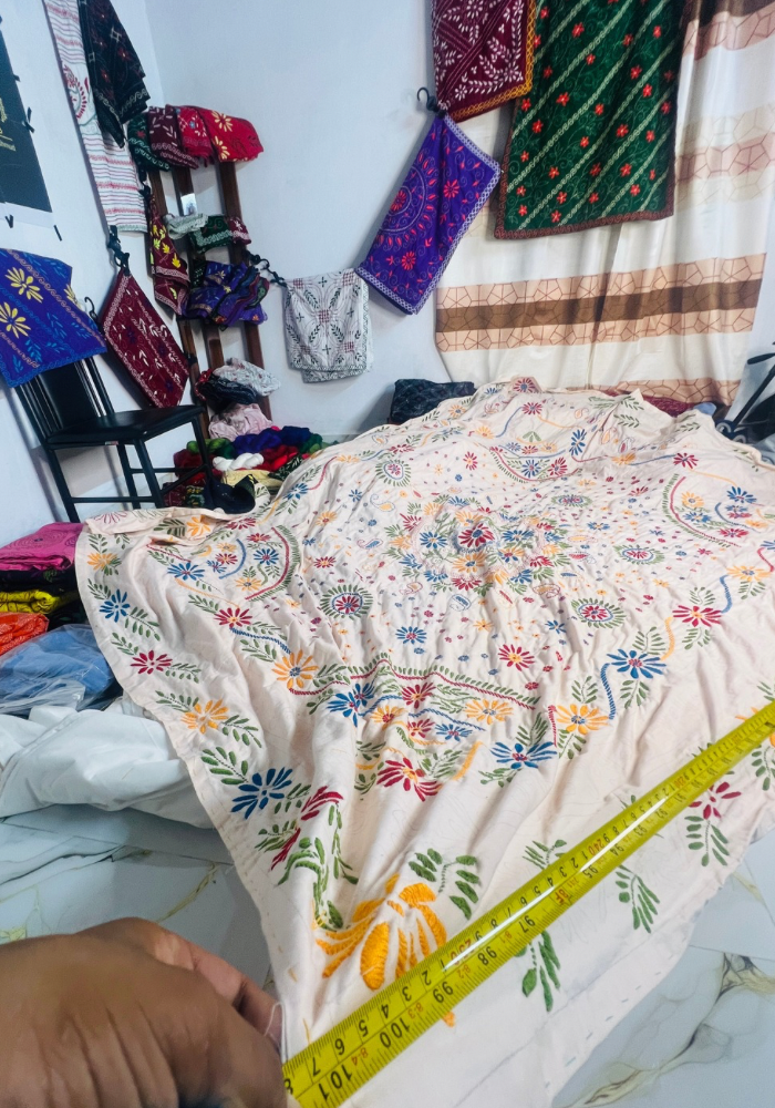 Suisuta Handmade Bed Sheet | সুইসুতা হাতে তৈরি বেডশিট - Image 2